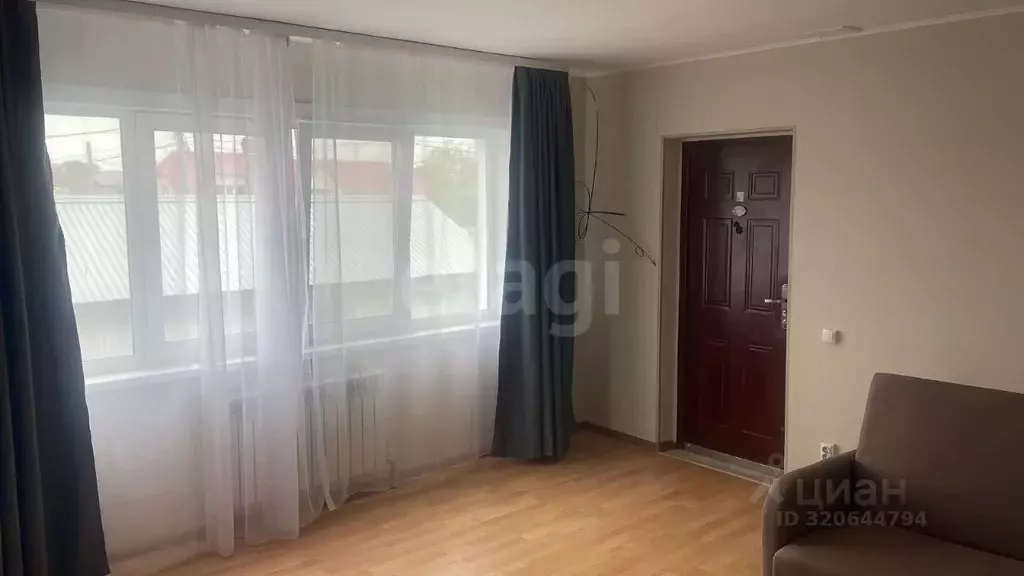 Дом в Сахалинская область, Южно-Сахалинск ул. Имени Гоголя, 12 (270 м) - Фото 1