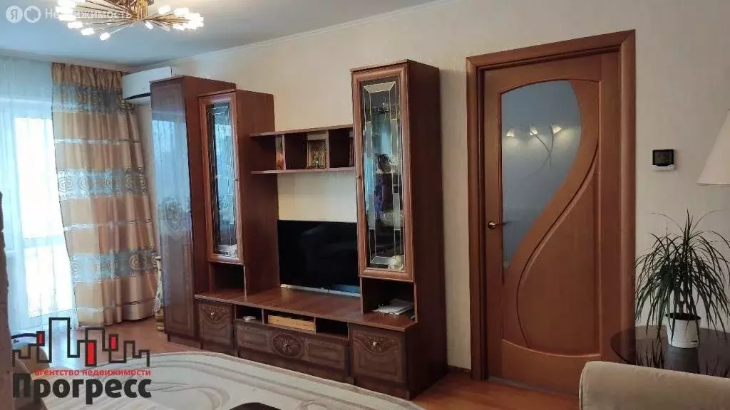 2-комнатная квартира: Омск, микрорайон Заозёрный, Светлая улица, 4/2 ... - Фото 0