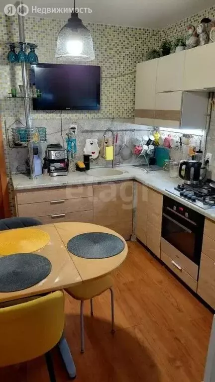 3-комнатная квартира: посёлок Воротынск, улица 50 лет Победы, 12 (53.1 ... - Фото 1