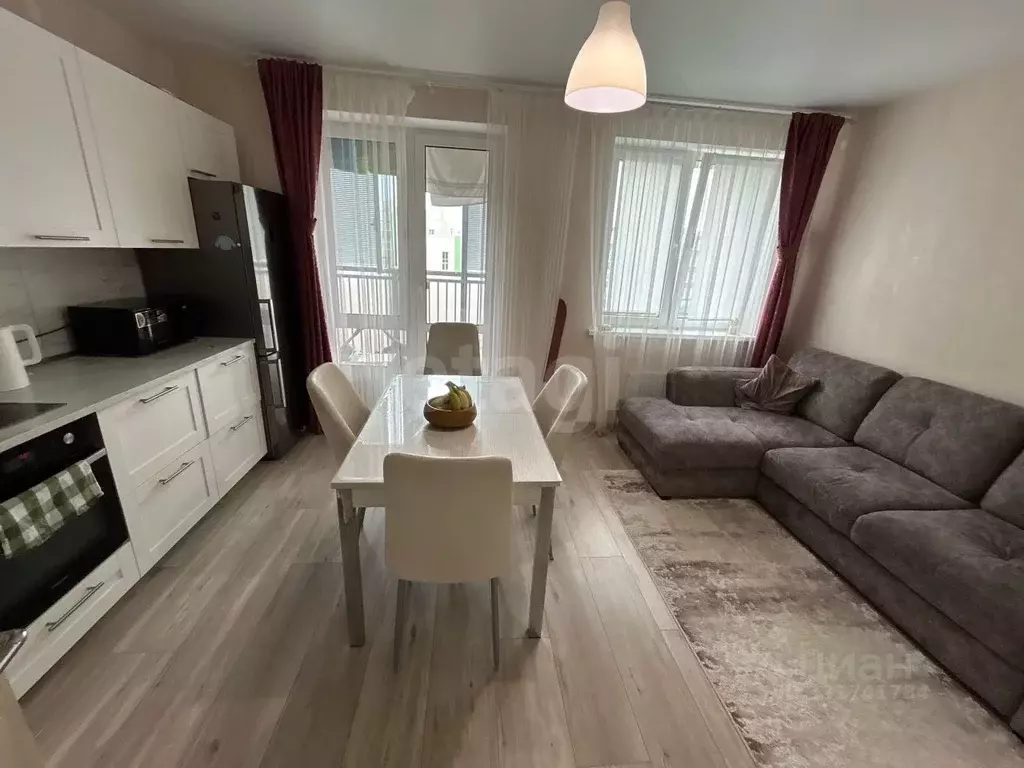 2-к кв. Татарстан, Казань ул. Азата Аббасова, 5 (65.0 м) - Фото 1