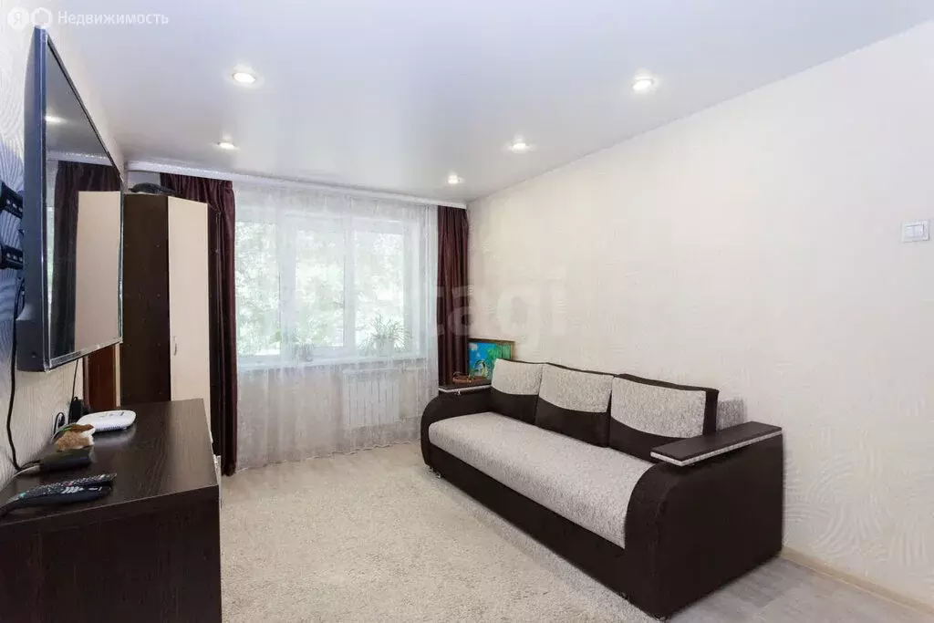 3-комнатная квартира: Абакан, улица Чехова, 128 (47.6 м) - Фото 0
