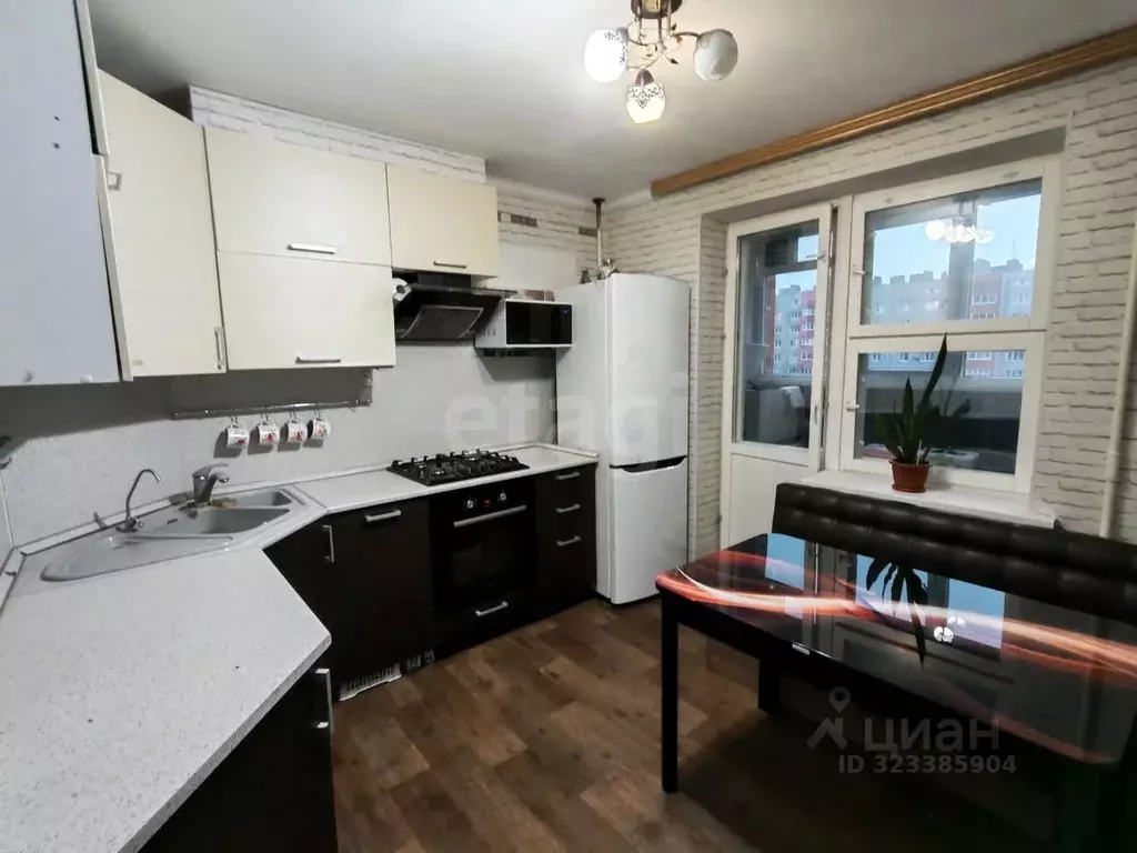 2-к кв. Башкортостан, Стерлитамак ул. Артема, 74 (56.6 м) - Фото 1