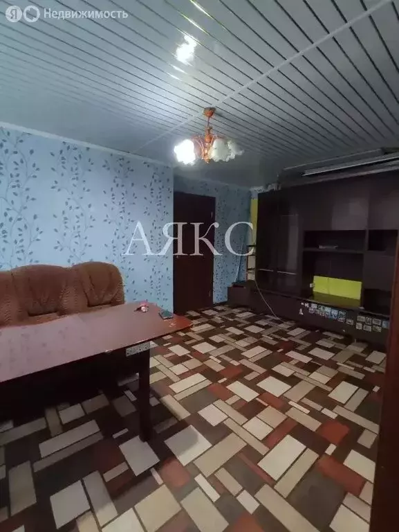 4-комнатная квартира: Ишимбай, улица Чкалова, 33 (61 м) - Фото 2