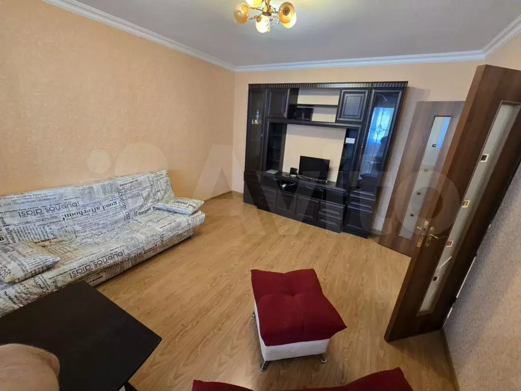 2-к. квартира, 65 м, 4/10 эт. - Фото 0