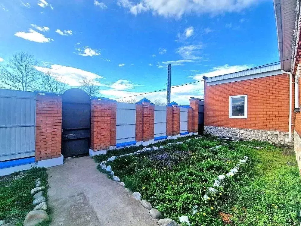 Дом в Адыгея, Майкопский район, Абадзехская ст-ца  (99 м) - Фото 2