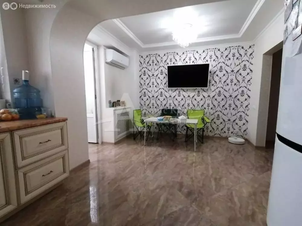 3-комнатная квартира: Кисловодск, Набережная улица, 1 (80 м) - Фото 0