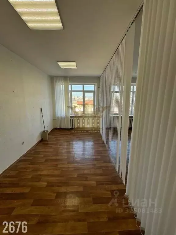 Офис в Крым, Симферополь ул. Гагарина, 14А (20 м) - Фото 2