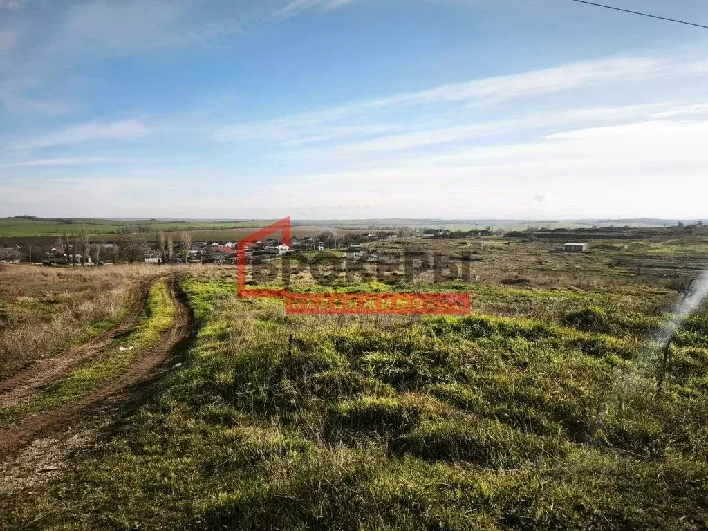 Участок в Крым, Симферопольский район, Молодежненское с/пос, с. ... - Фото 1