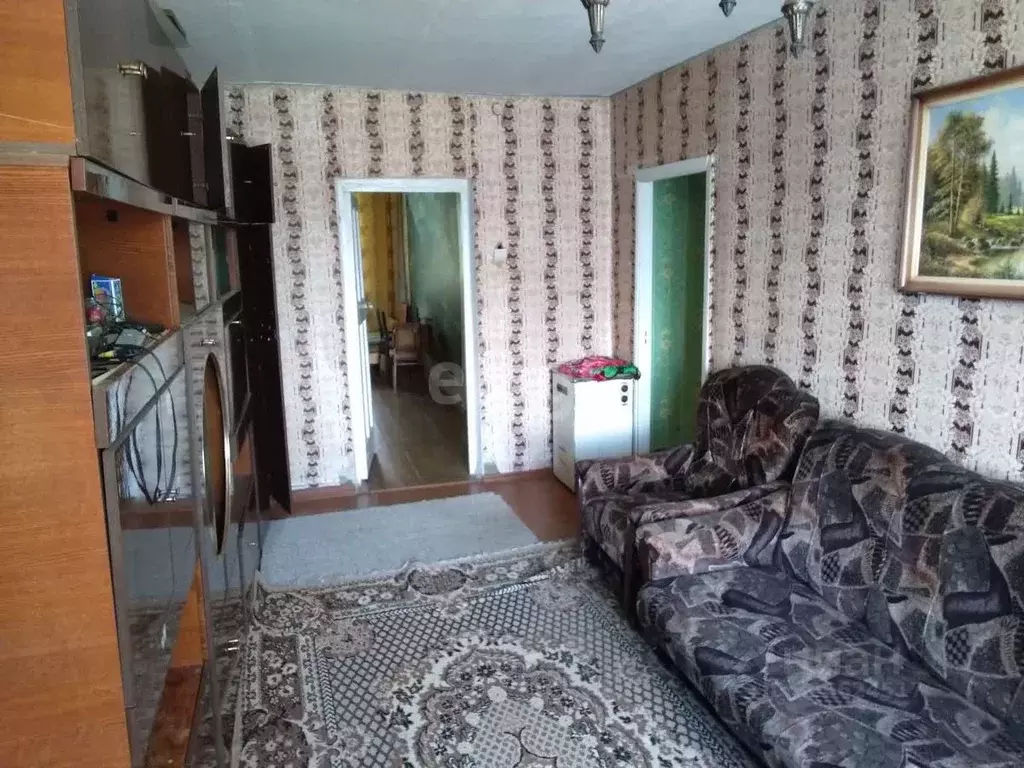 3-к кв. Смоленская область, Красный пгт ул. Глинки, 16 (58.0 м) - Фото 1