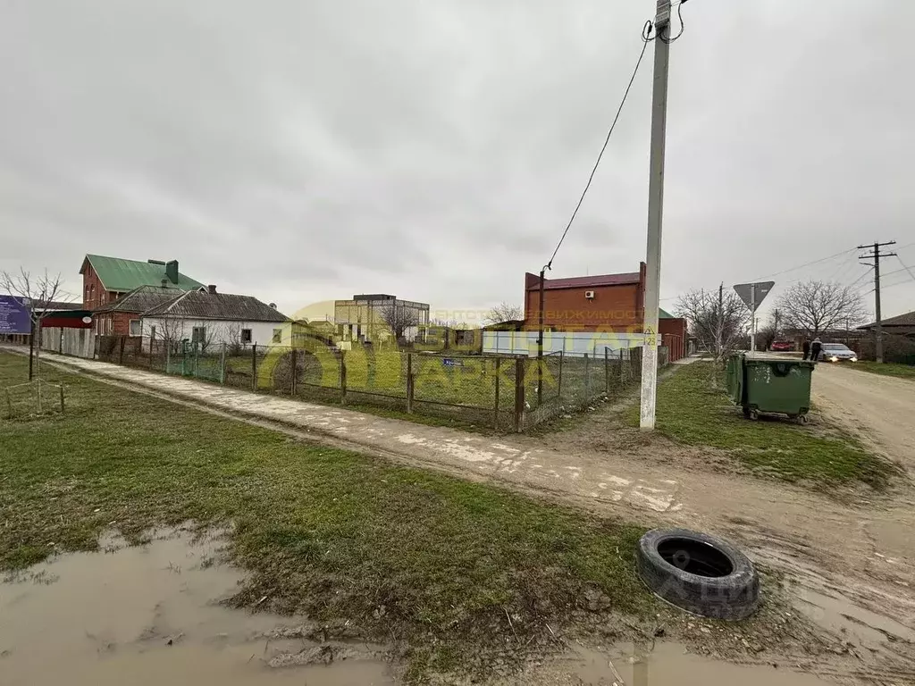 Участок в Краснодарский край, Крымский район, Варениковская ст-ца ... - Фото 1