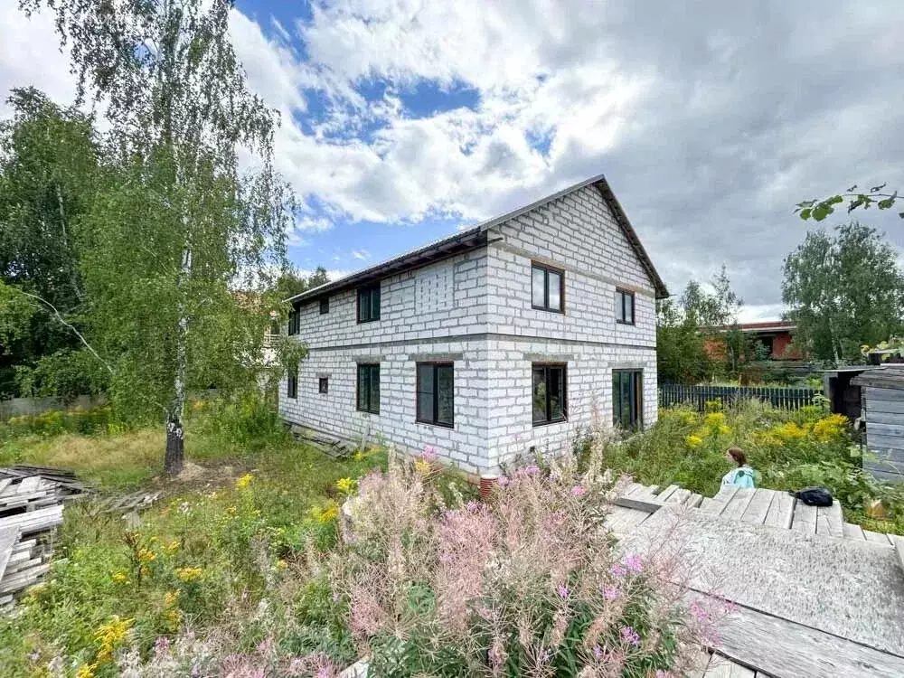 Дом в деревня Петрушино, 1-я улица, 16А (200 м) - Фото 1