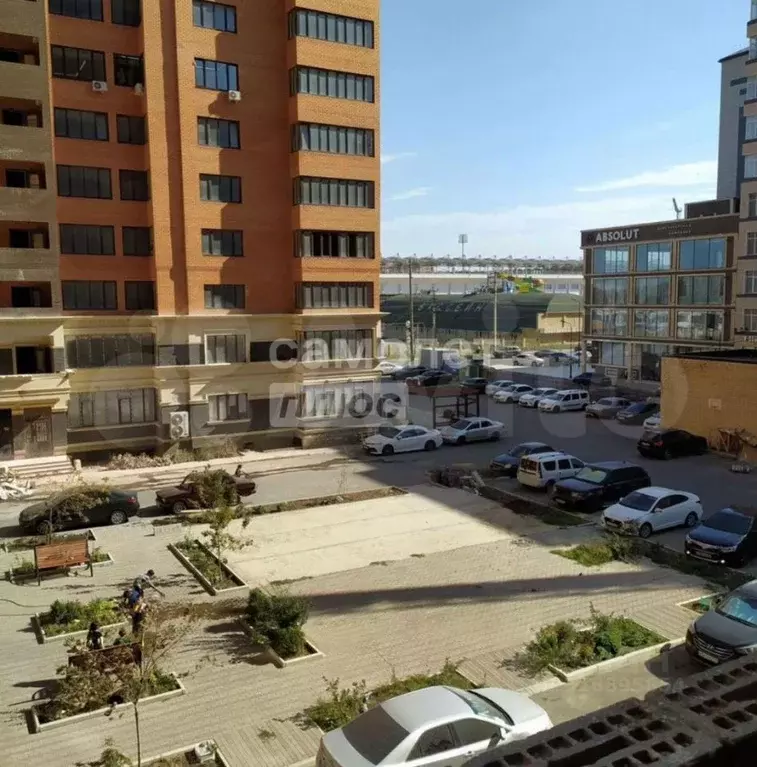 2-к кв. Дагестан, Каспийск просп. Акулиничева, 1/11 (80.0 м) - Фото 1