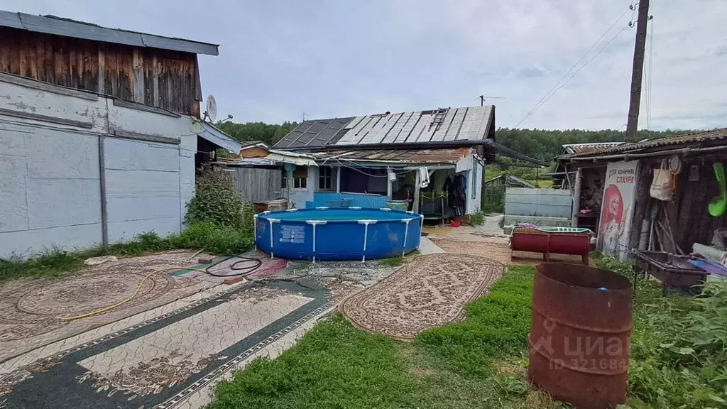 Дом в Красноярский край, Большемуртинско-Сухобузимский округ, с. ... - Фото 2