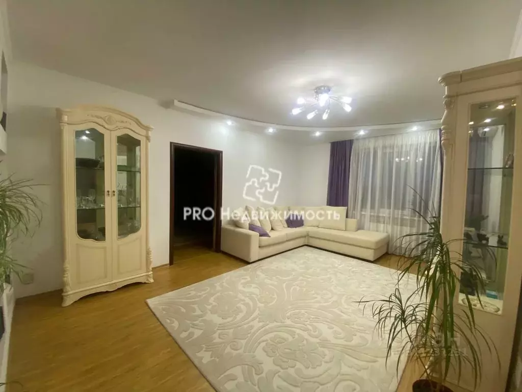 3-к кв. Севастополь ул. Готская, 31 (86.7 м) - Фото 0