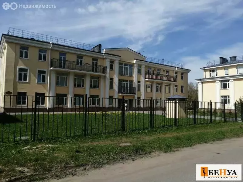 2-комнатная квартира: Петергоф, Фабричная улица, 3 (134.6 м) - Фото 0