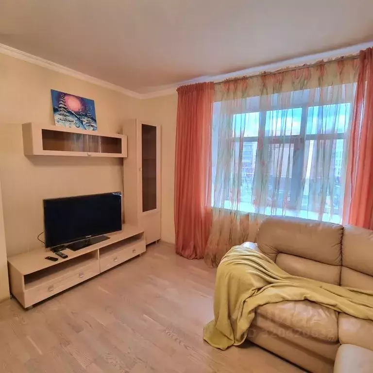 2-к кв. Татарстан, Казань ул. Баки Урманче, 6 (80.0 м) - Фото 1