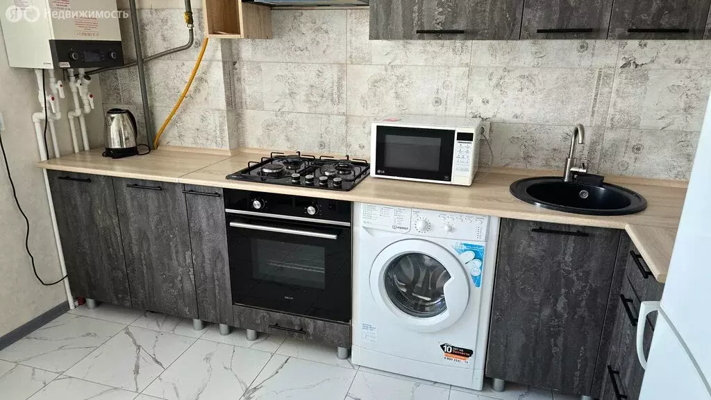 1-комнатная квартира: Севастополь, проспект Октябрьской Революции, ... - Фото 1