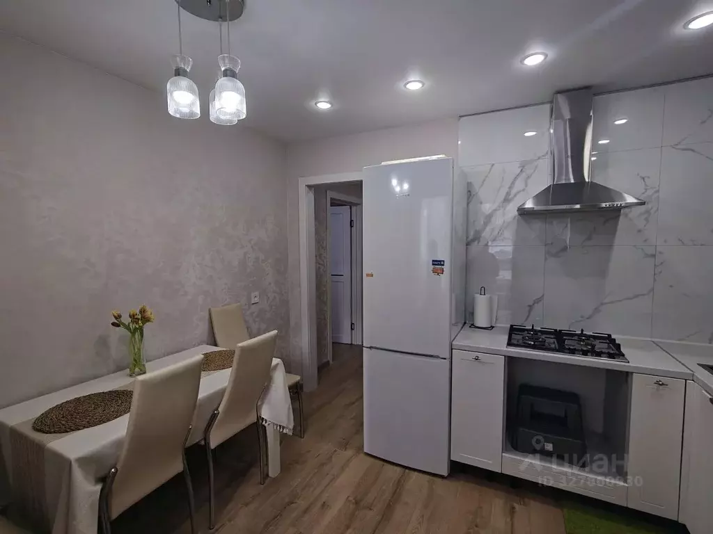 1-к кв. Чувашия, Чебоксары Новый Город мкр, ул. Новогородская, 28 ... - Фото 2