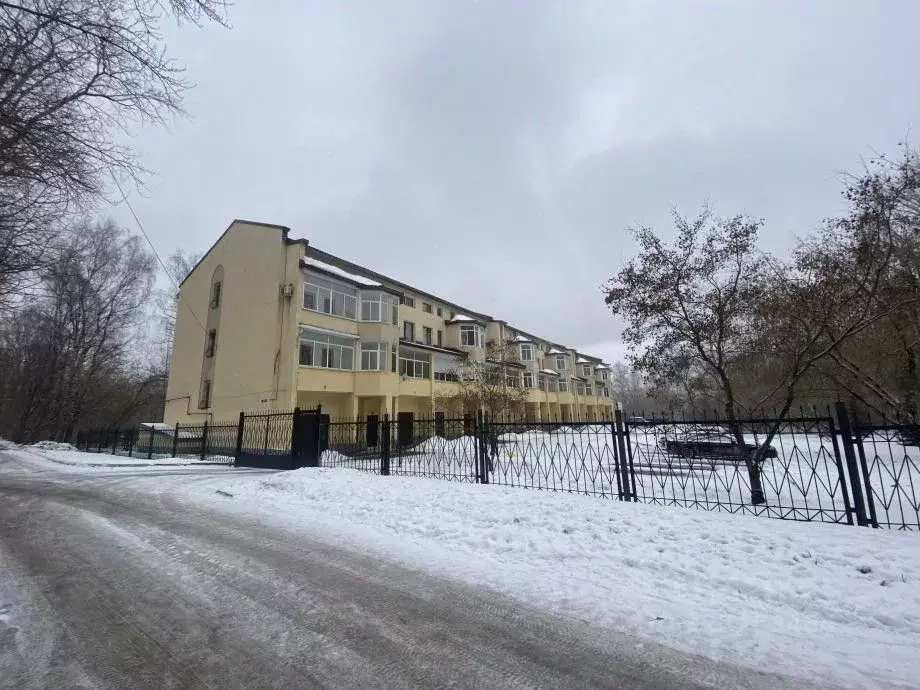 5-к кв. Пермский край, Березники ул. Пятилетки, 24А (320.3 м) - Фото 1