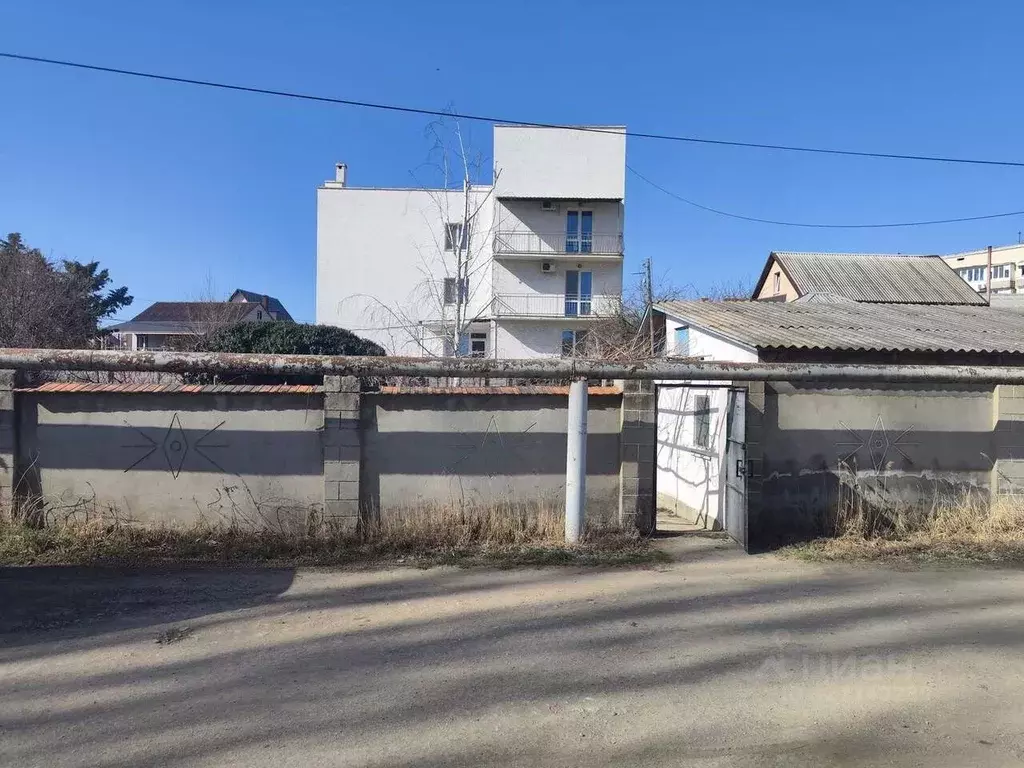 Участок в Севастополь ул. Новая, 17 (5.9 сот.) - Фото 1