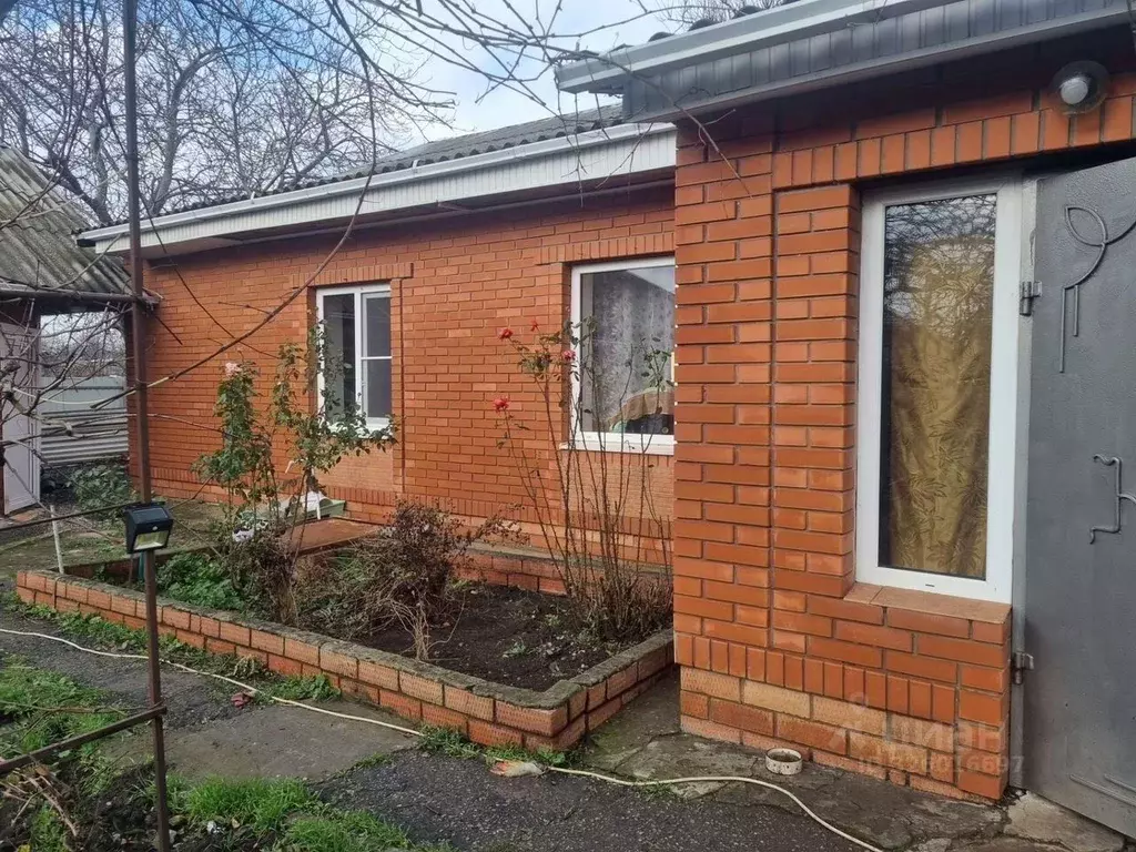 Дом в Краснодарский край, Ейский район, с. Кухаривка Рабочий пер. (76 ... - Фото 1