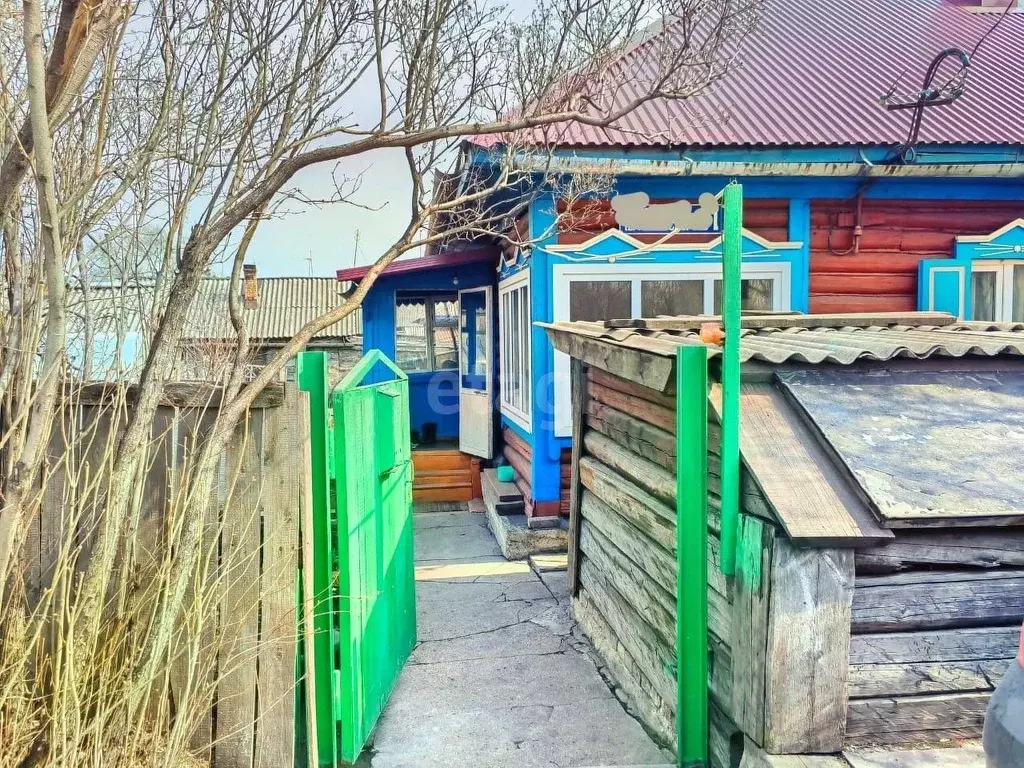 Дом в Кемеровская область, Ленинск-Кузнецкий пер. Черняховского, 31 ... - Фото 1