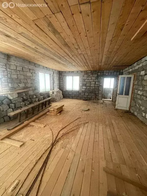 Дом в село Стряпунята, улица Труда (150 м) - Фото 1