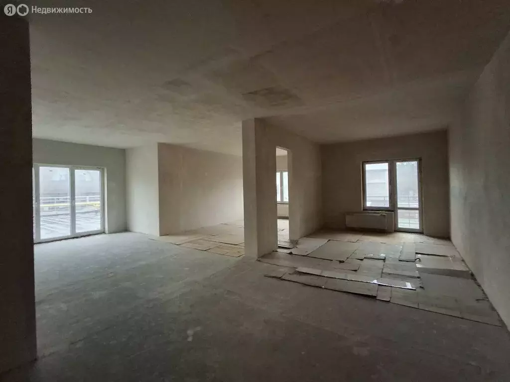 3-комнатная квартира: Калининград, Красная улица, 63А (169.2 м) - Фото 1