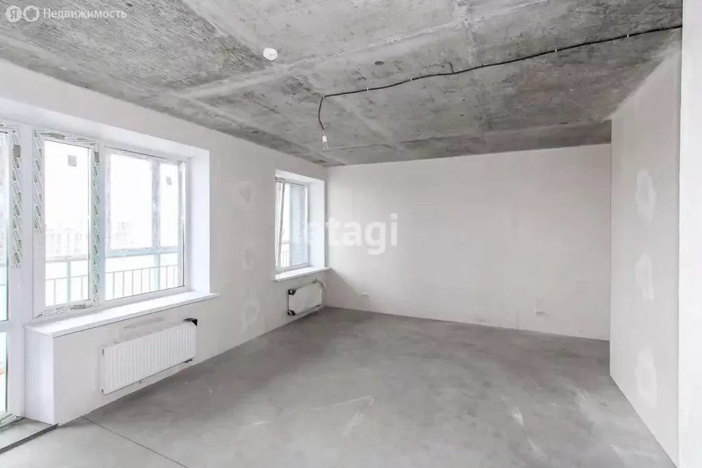 Квартира-студия: Тюмень, улица Мельникайте, 2к17 (33.3 м) - Фото 1