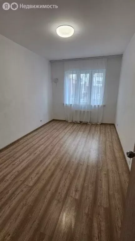 3-комнатная квартира: Екатеринбург, улица Академика Парина, 4/2 (80 м) - Фото 0