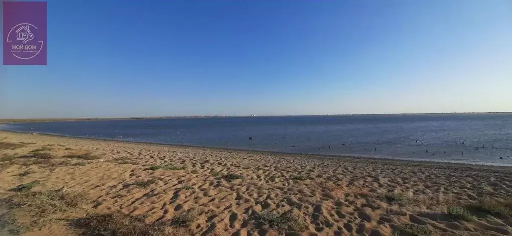 Участок в Крым, Сакский район, Штормовское с/пос, с. Крыловка  (6.0 ... - Фото 1