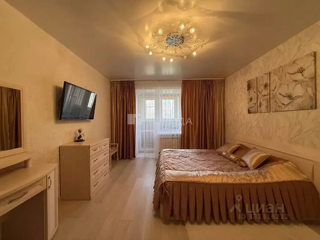 4-к кв. Алтайский край, Барнаул ул. Антона Петрова, 222А (110.6 м) - Фото 0