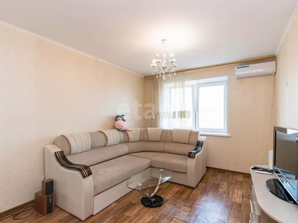 2-к кв. Тюменская область, Тюмень ул. Обдорская, 5 (50.5 м) - Фото 1