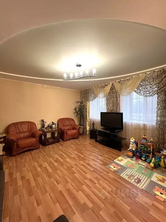 Дом в Тверская область, Конаково Парковая ул., 11 (241 м) - Фото 1