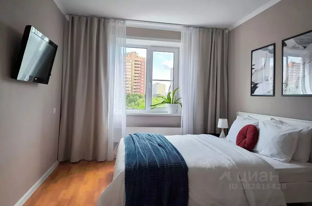 2-к кв. Самарская область, Тольятти Ленинский просп., 8 (50.0 м) - Фото 2