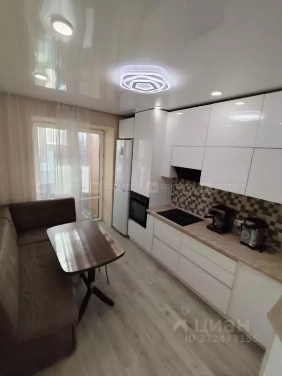 2-к кв. Татарстан, Казань ул. Азата Аббасова, 8 (54.0 м) - Фото 2