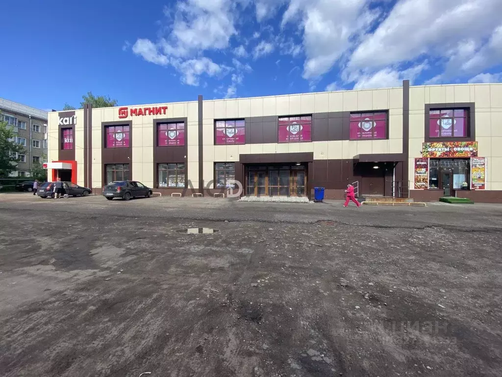 Торговая площадь в Кировская область, Котельнич ул. Кирова, 13А (1260 ... - Фото 1