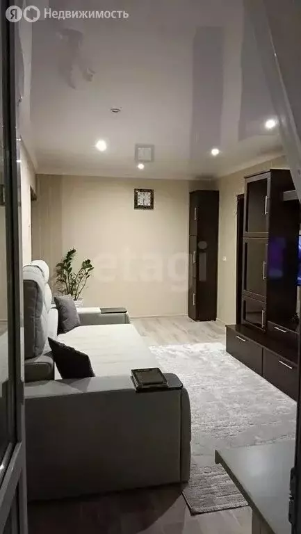 2-комнатная квартира: Миасс, проспект Автозаводцев, 9 (44.3 м) - Фото 1