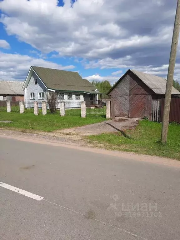 Дом в Новгородская область, Маловишерский район, Бургинское с/пос, д. ... - Фото 1