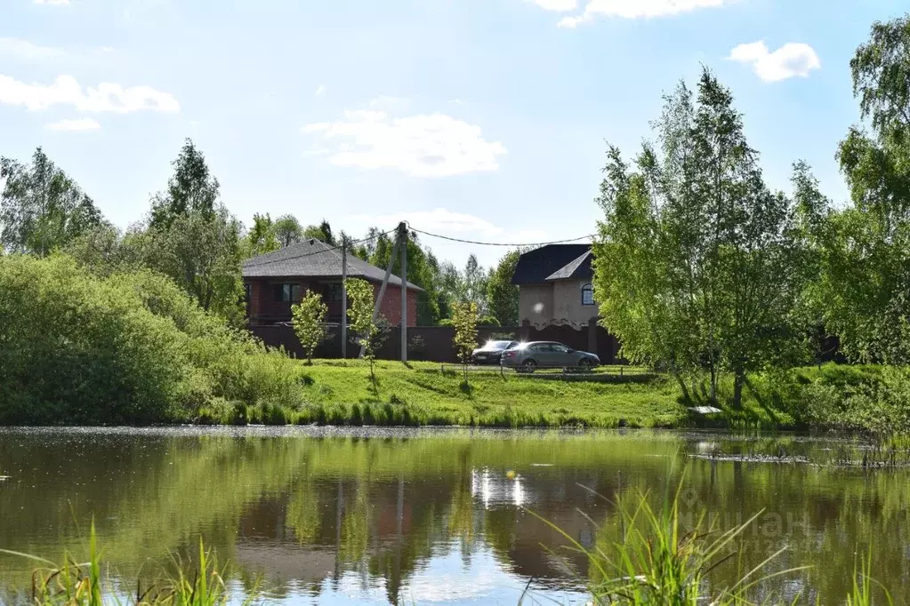 Участок в Московская область, Чехов городской округ, д. Большое ... - Фото 0