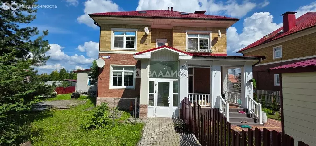 3-комнатная квартира: село Озерецкое, Никольская улица, 3 (82 м) - Фото 2