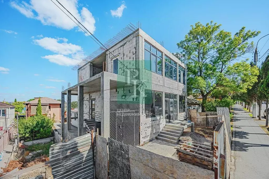 Дом в Севастополь ул. Истомина, 11 (460 м) - Фото 2