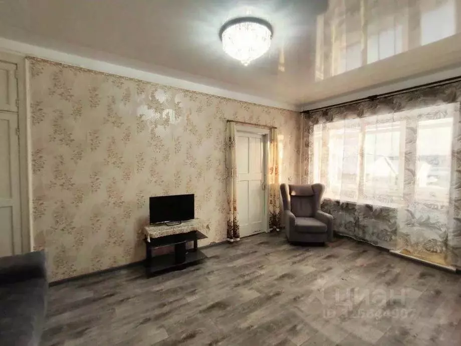 2-к кв. Пермский край, Александровск ул. Максима Горького, 7 (40.4 м) - Фото 1