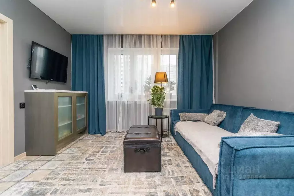 2-к кв. Ханты-Мансийский АО, Сургут ул. Иосифа Каролинского, 10 (71.0 ... - Фото 0