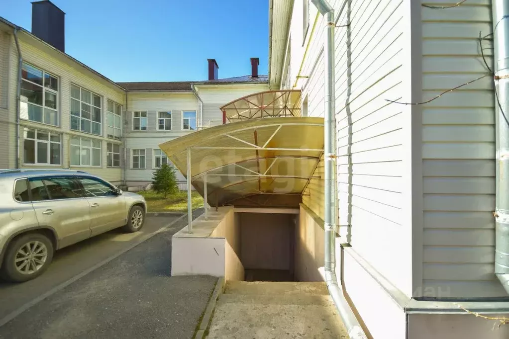 Помещение свободного назначения в Вологодская область, д. Емельяново ... - Фото 1