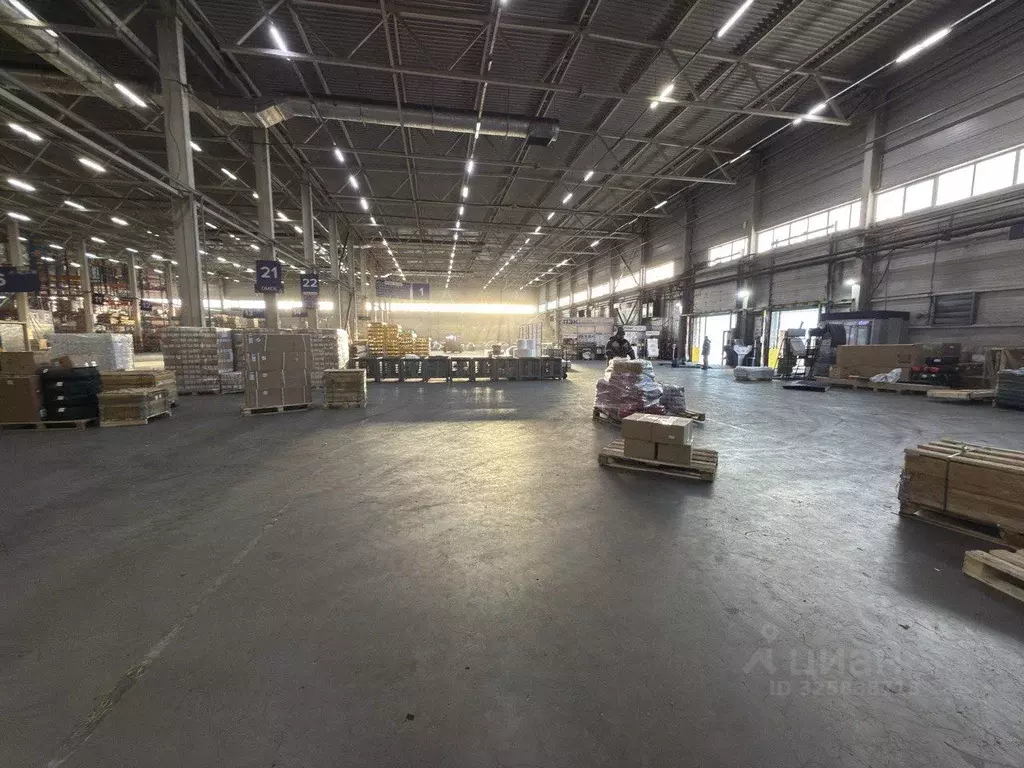 Склад в Свердловская область, Екатеринбург ул. Чистопольская, 6Е (1057 ... - Фото 1