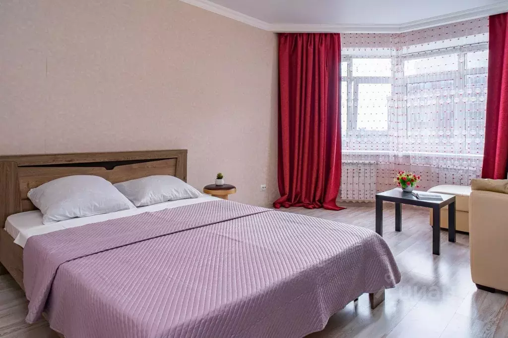 1-к кв. Оренбургская область, Оренбург Салмышская ул., 43А (42.0 м) - Фото 0