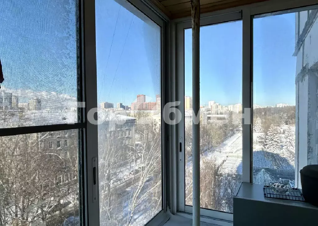 Продается 4-комнатная квартира - Фото 2