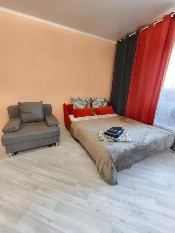 1-к кв. Тюменская область, Тюмень ул. Тимофея Чаркова, 81 (28.0 м) - Фото 0