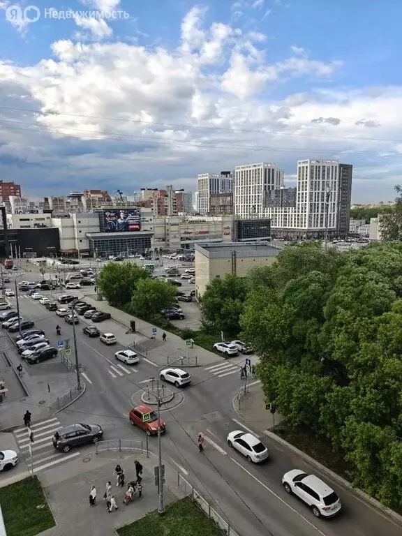 3-комнатная квартира: Пермь, улица Максима Горького, 65 (64.2 м) - Фото 0